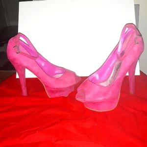 $$ Price drop!! Penny Loves Kenny fabulous hot pink heels. Size 9